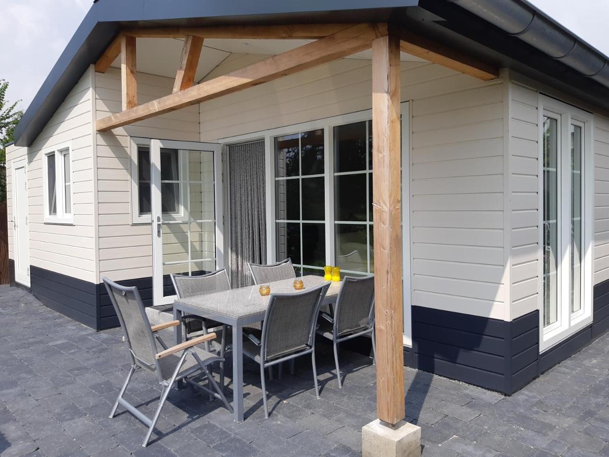 Nieuwe Beachbungalow Aan Ijsselmeer 39 24 Four Seasons Lemmer Dış mekan fotoğraf