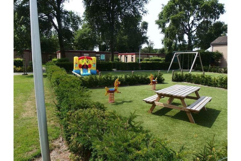 Nieuwe Beachbungalow Aan Ijsselmeer 39 24 Four Seasons Lemmer Dış mekan fotoğraf
